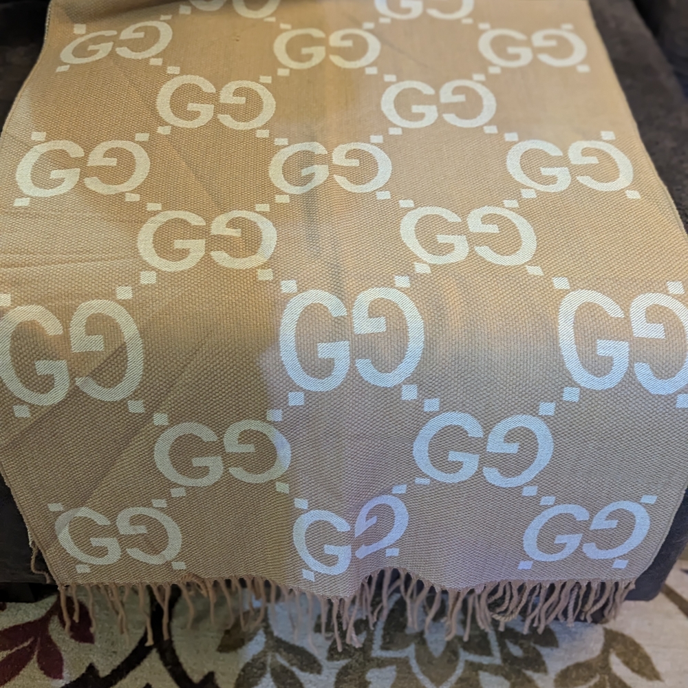 Gucci Tan and Cream GG Logo Scarf
